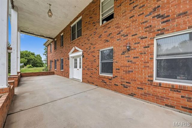 70 Hartley Lane, Elsberry, MO 63343