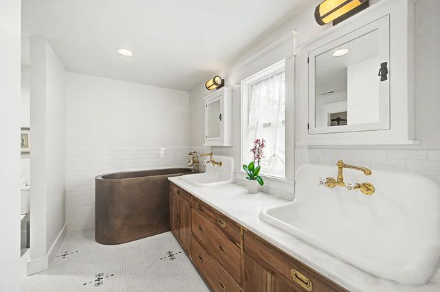 411 Battle Ave, Franklin, TN 37064