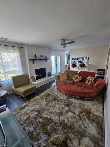 1808 Haviland DR, Virginia Beach, VA 23454