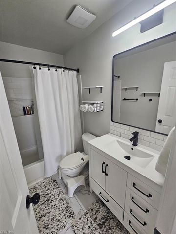 1808 Haviland DR, Virginia Beach, VA 23454