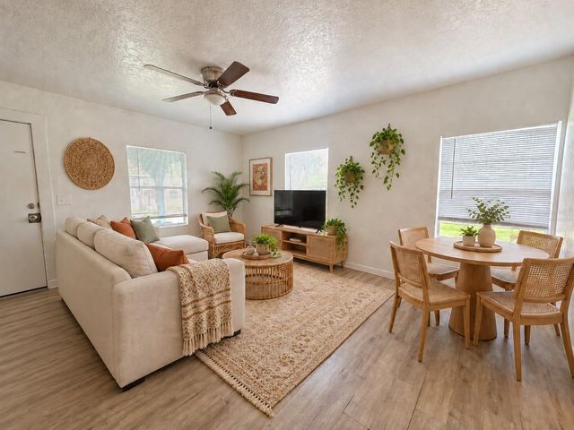 905 NICHOLSON STREET, Clearwater, FL 33755