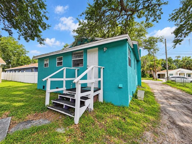 905 NICHOLSON STREET, Clearwater, FL 33755