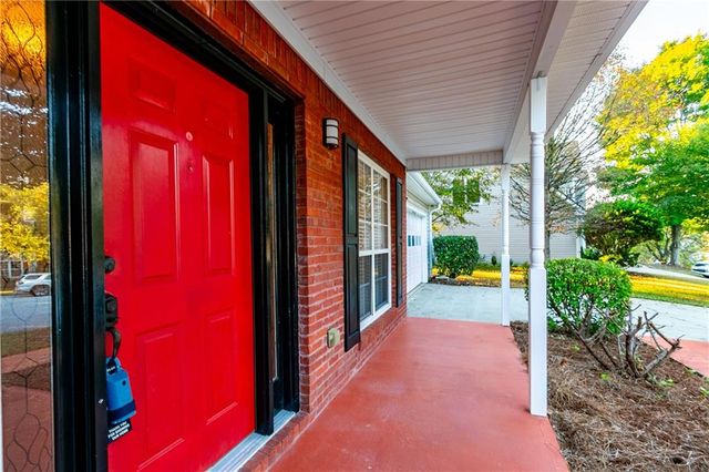819 Simon Way, Lawrenceville, GA 30045