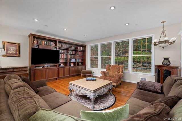 179 Sprain Road, Scarsdale, NY 10583