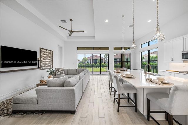 11908 Fortress Run, Parkland, FL 33076