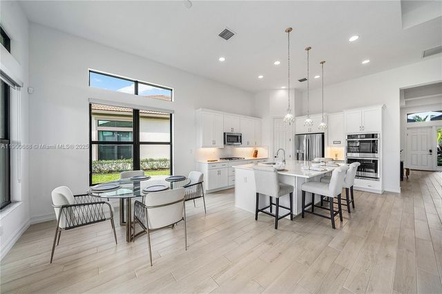 11908 Fortress Run, Parkland, FL 33076