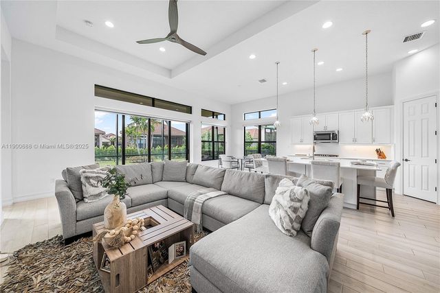 11908 Fortress Run, Parkland, FL 33076