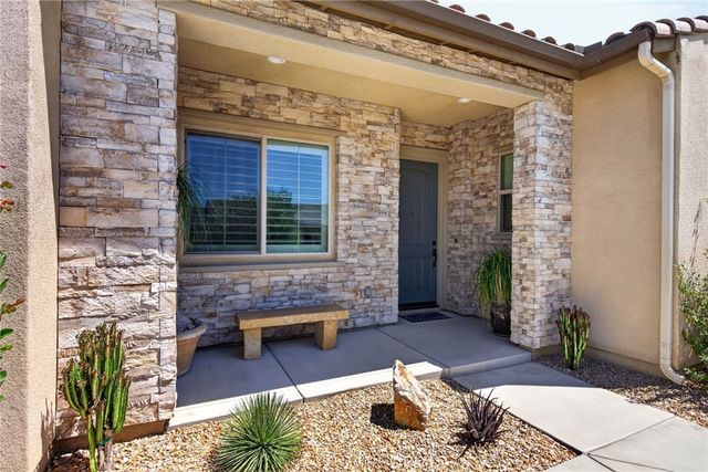 11748 Ambling Way, Corona, CA 92883