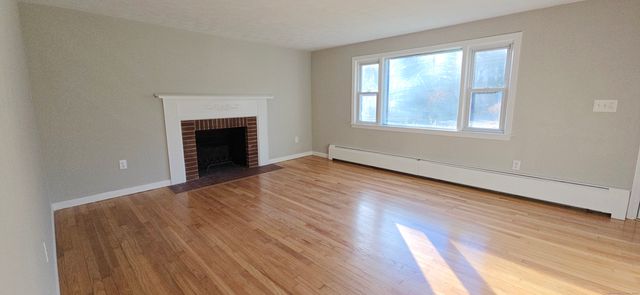 14 West Forrest Drive, Enfield, CT 06082