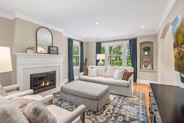 4517 Wooddale Avenue, Edina, MN 55424