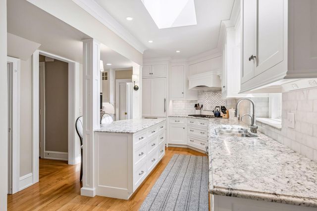 4517 Wooddale Avenue, Edina, MN 55424