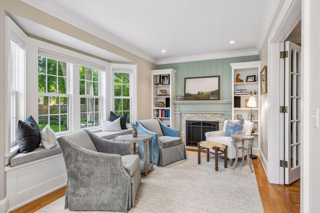 4517 Wooddale Avenue, Edina, MN 55424
