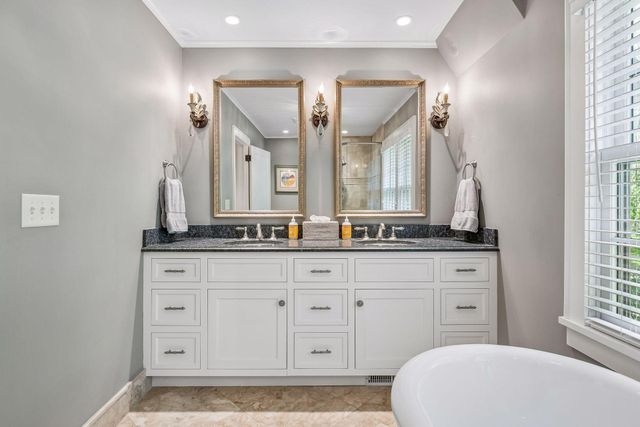 4517 Wooddale Avenue, Edina, MN 55424