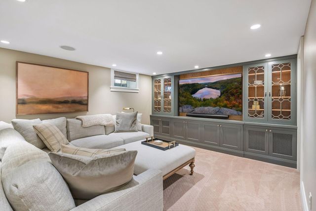 4517 Wooddale Avenue, Edina, MN 55424