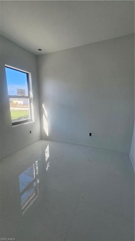 Image 13 of property listing at 1900 NW 18th ST, Cape Coral, FL 33993