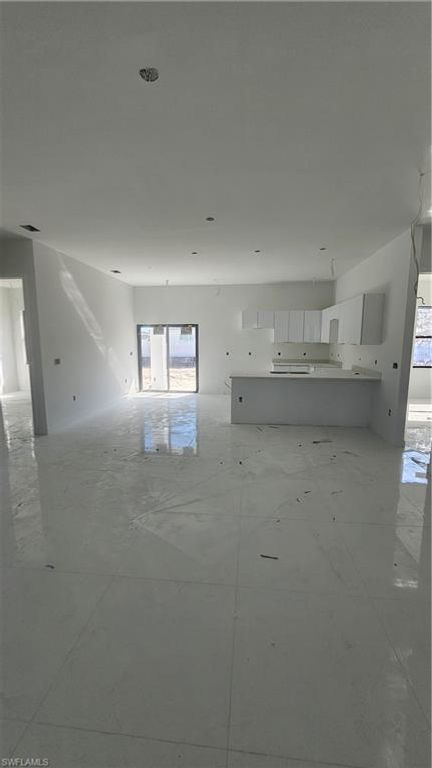 Image 3 of property listing at 1900 NW 18th ST, Cape Coral, FL 33993