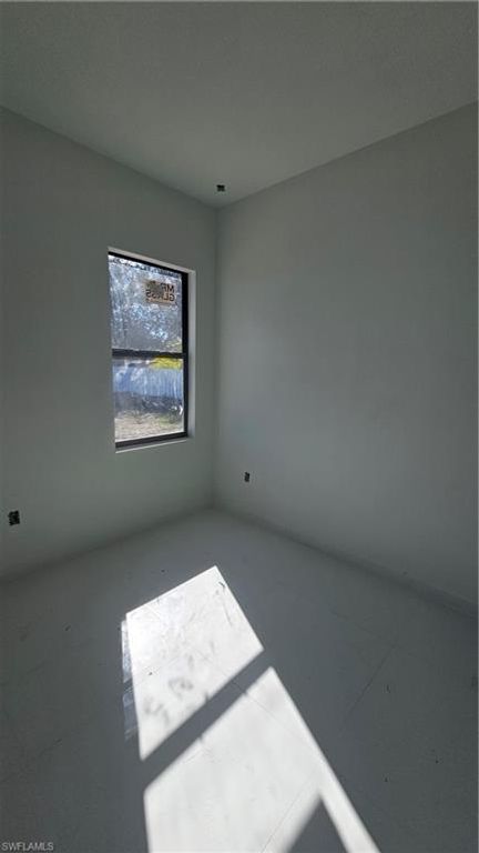 Image 6 of property listing at 1900 NW 18th ST, Cape Coral, FL 33993