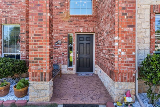 2102 Bentley Drive, Mansfield, TX 76063