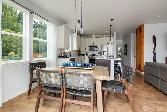 16700 Frazier Heights Place, Burlington, WA 98233