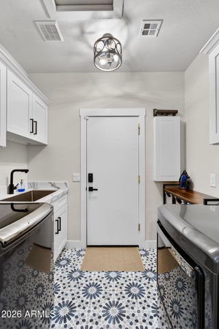 6018 E SMOKEHOUSE Trail, Scottsdale, AZ 85266