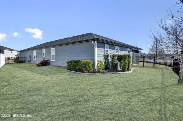 13888 HARLOWTON Avenue, Jacksonville, FL 32256