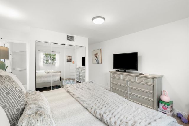 1111 NW 49th Street, Deerfield Beach, FL 33064