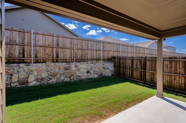 808 Hay Loft Lane, Royse City, TX 75189