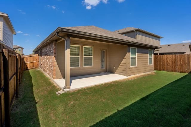 808 Hay Loft Lane, Royse City, TX 75189