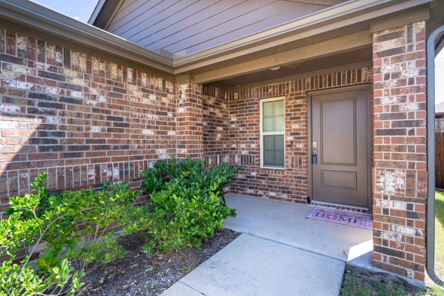 808 Hay Loft Lane, Royse City, TX 75189