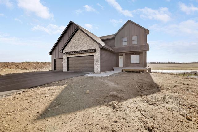 470 Sea Wing Boulevard, Prescott, WI 54021