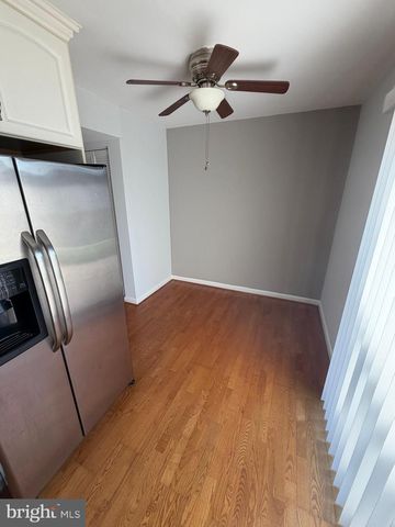 2214 JENSEN PL, Herndon, VA 20170