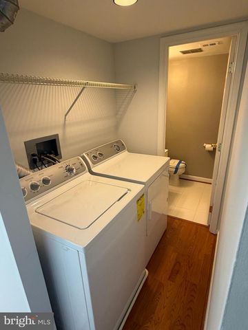 2214 JENSEN PL, Herndon, VA 20170