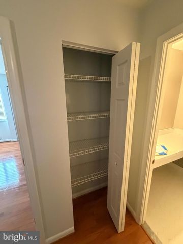 2214 JENSEN PL, Herndon, VA 20170