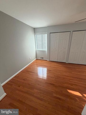 2214 JENSEN PL, Herndon, VA 20170