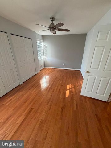 2214 JENSEN PL, Herndon, VA 20170