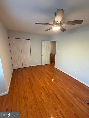 2214 JENSEN PL, Herndon, VA 20170