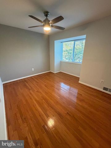 2214 JENSEN PL, Herndon, VA 20170