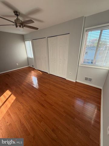 2214 JENSEN PL, Herndon, VA 20170