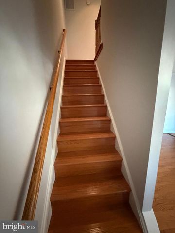 2214 JENSEN PL, Herndon, VA 20170