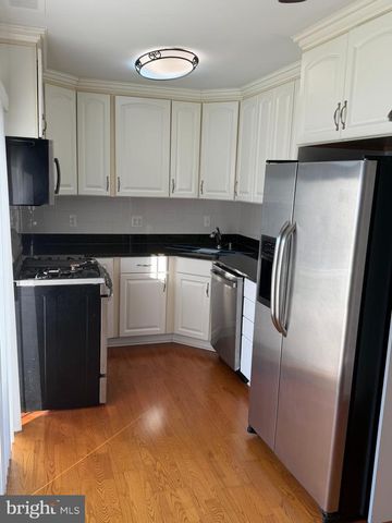 2214 JENSEN PL, Herndon, VA 20170