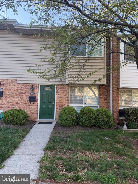 2214 JENSEN PL, Herndon, VA 20170