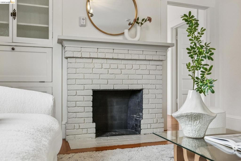 Image 10 of property listing at 4720 Salem St, Emeryville, CA 94608