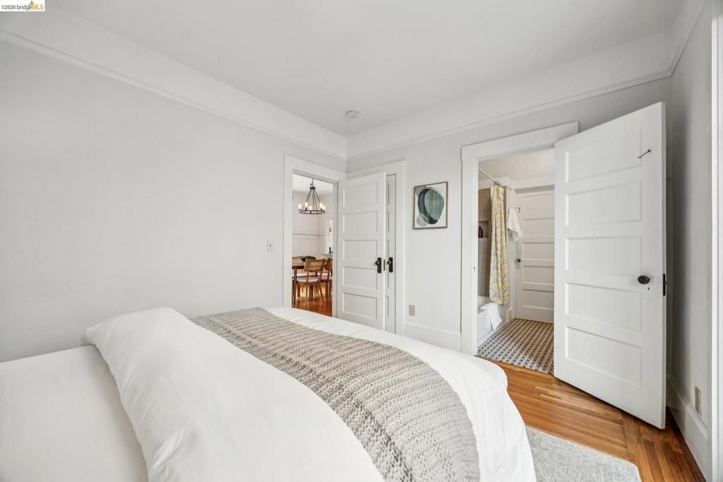 Image 21 of property listing at 4720 Salem St, Emeryville, CA 94608