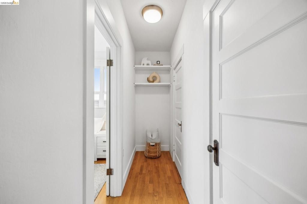 Image 23 of property listing at 4720 Salem St, Emeryville, CA 94608