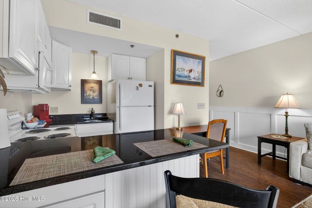 106 N Water Street 302, Wilmington, NC 28401