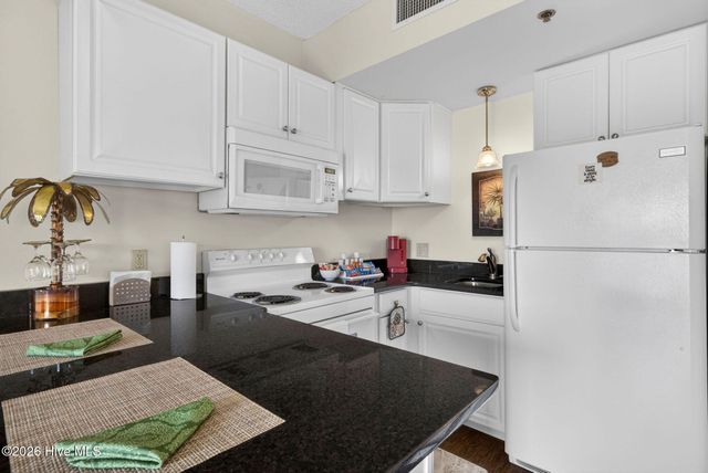 106 N Water Street 302, Wilmington, NC 28401