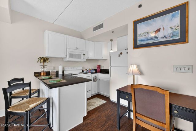 106 N Water Street 302, Wilmington, NC 28401