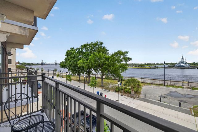 106 N Water Street 302, Wilmington, NC 28401