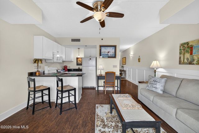 106 N Water Street 302, Wilmington, NC 28401