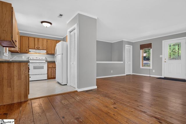 187 Caledonia Road, Landrum, SC 29356